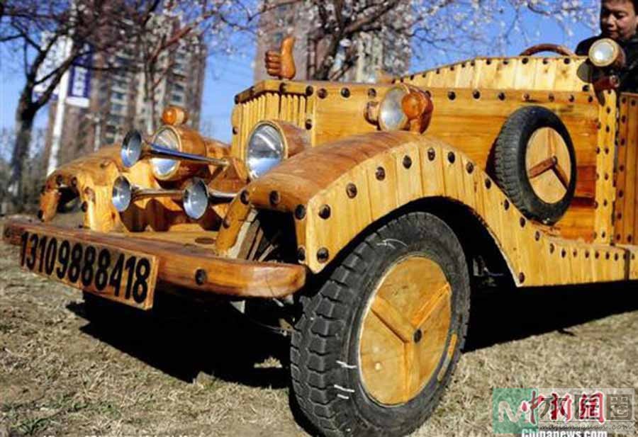 高手在民间，木匠花费万元打造木质电动汽车