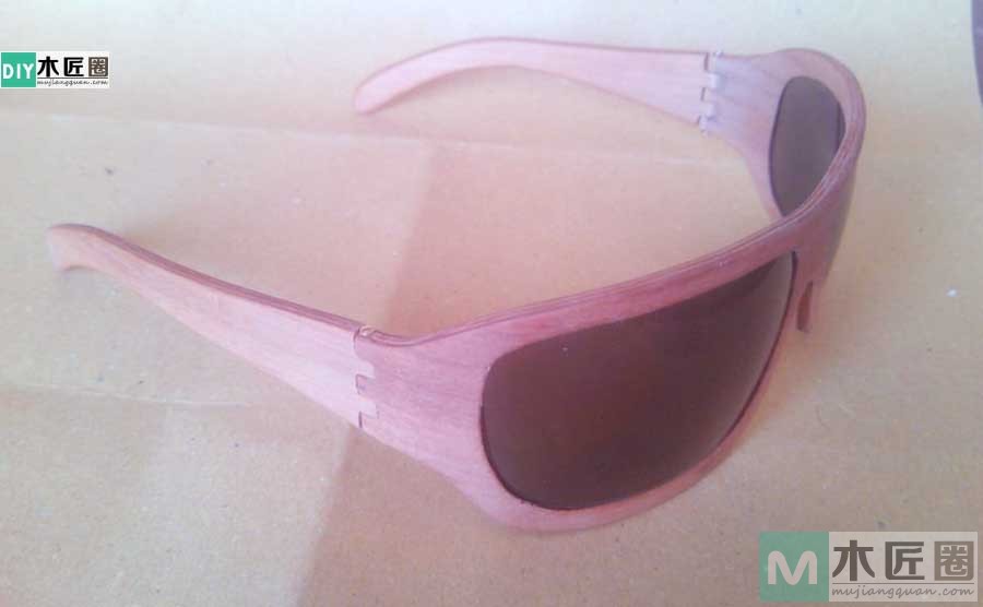 高逼格的木质太阳镜，木工爱好者分享太阳镜的制作过程