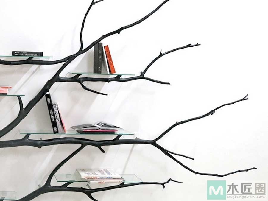 这款书架灵感来自树枝，模仿树枝的生长状态