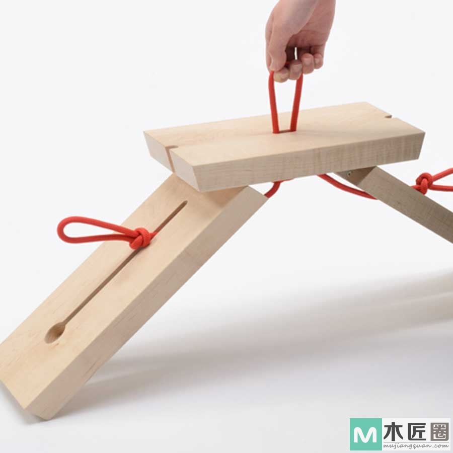 木工爱好者设计的便携式小板凳创意设计