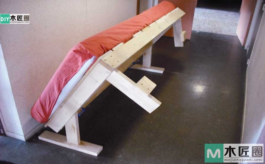 木工爱好者，简易单人折叠床的diy制作