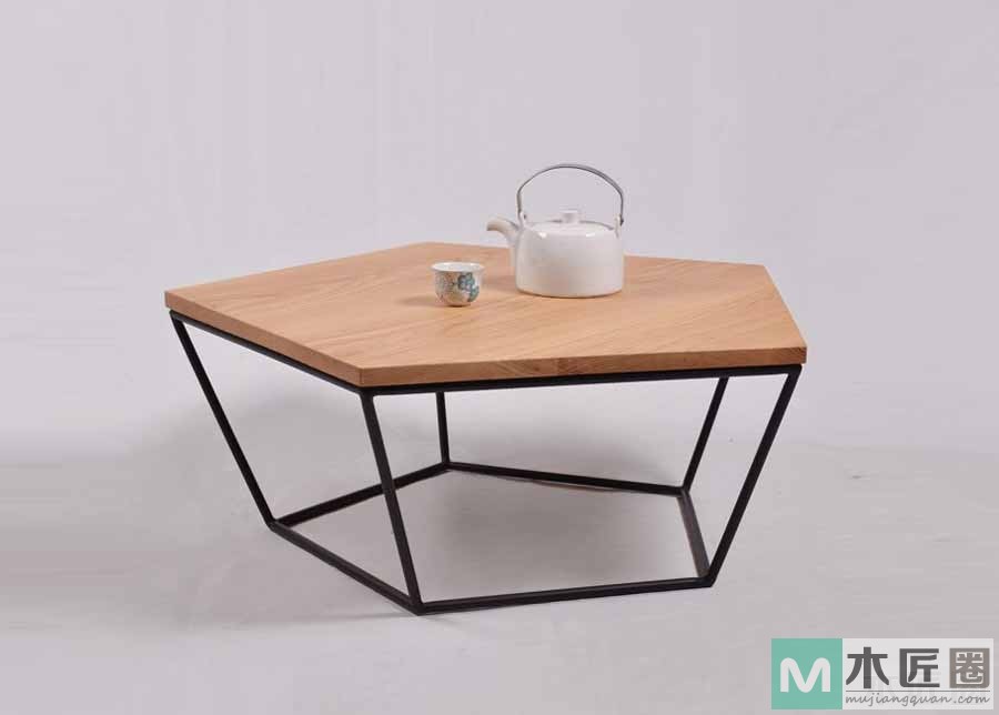 极简主义的家具设计，一款造型简洁的五边形茶几