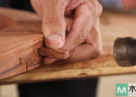 古代没有现代木工胶情况下，家具中榫卯制作是用什么胶？