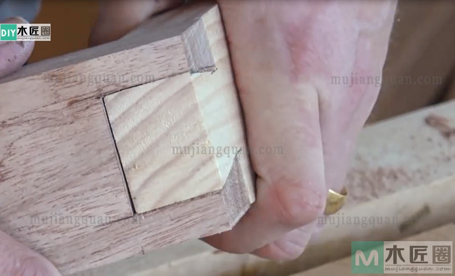 图解制作过程，榫卯结构之燕尾榫的110度板端边接方法