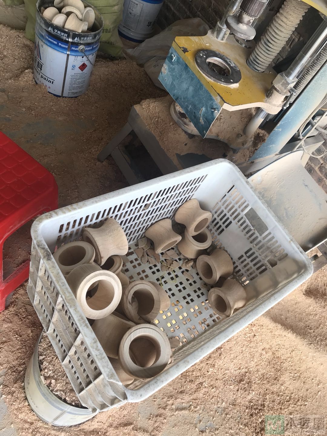 木碗钻孔机，圆环、木盖、木杯子生产工具