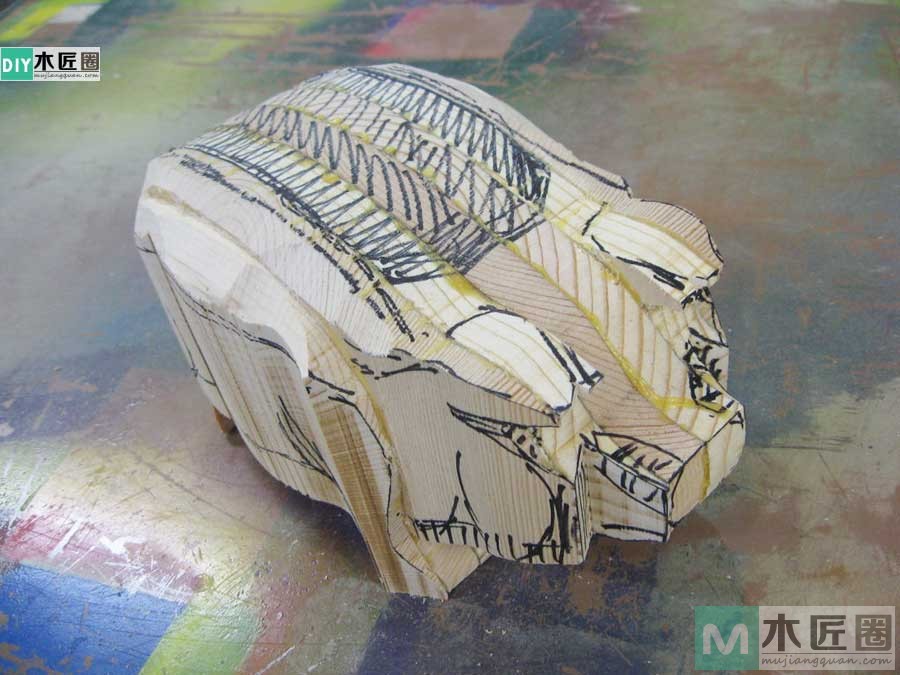 零基础木工diy，学雕刻小木猪储蓄罐的方法