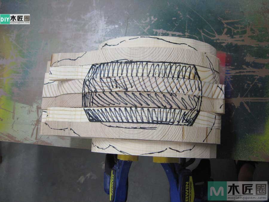 零基础木工diy，学雕刻小木猪储蓄罐的方法