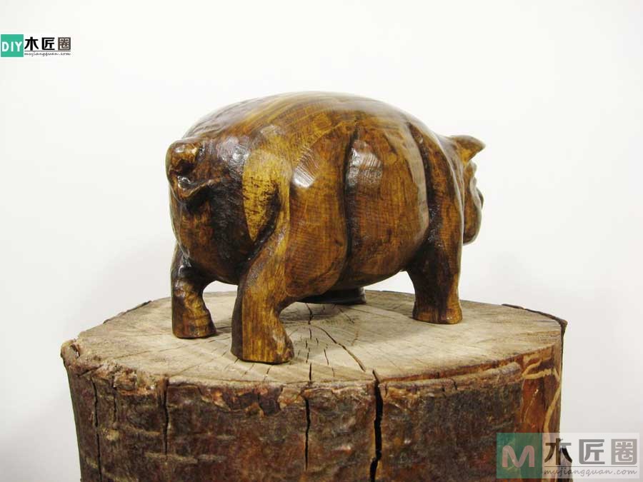 零基础木工diy，学雕刻小木猪储蓄罐的方法