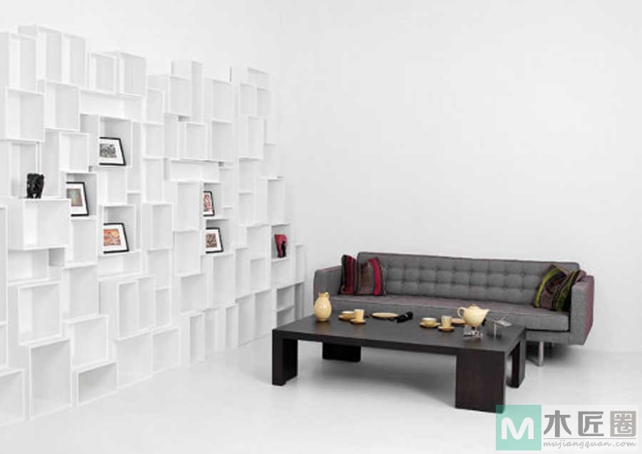 不规则的模块书架，把书摆放得更有艺术