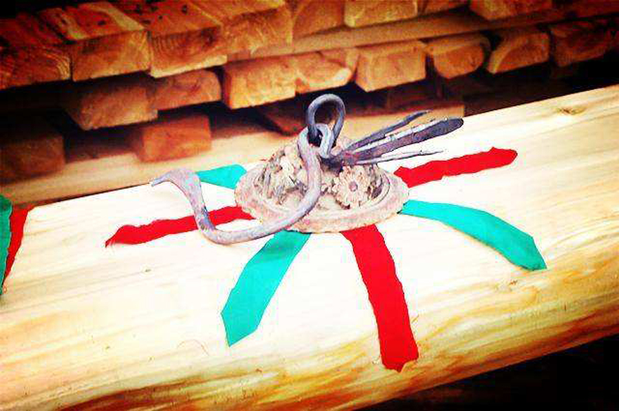 农村新房上梁有什么讲究，木匠师傅祭梁口诀有哪些？