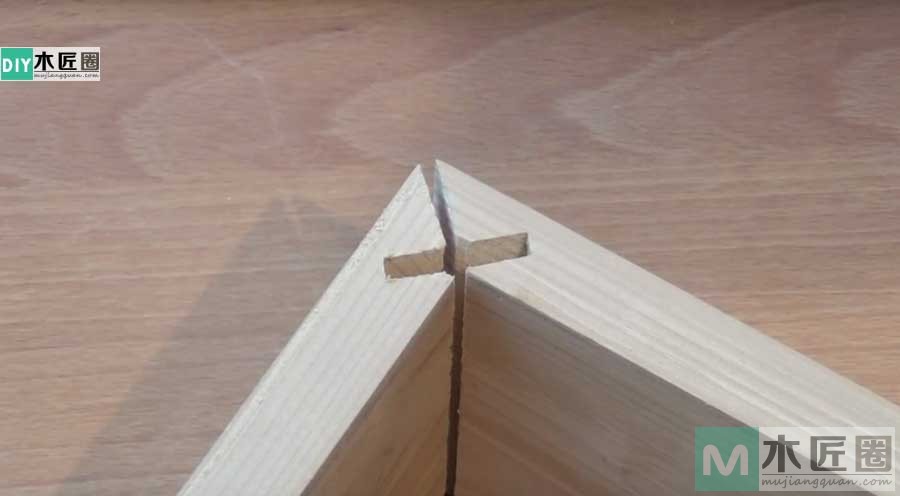木工师傅榫卯结构图解，插片榫的制作方法