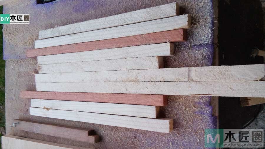 厨房需要三块砧板才能满足所有需求，点心砧板的制作工艺