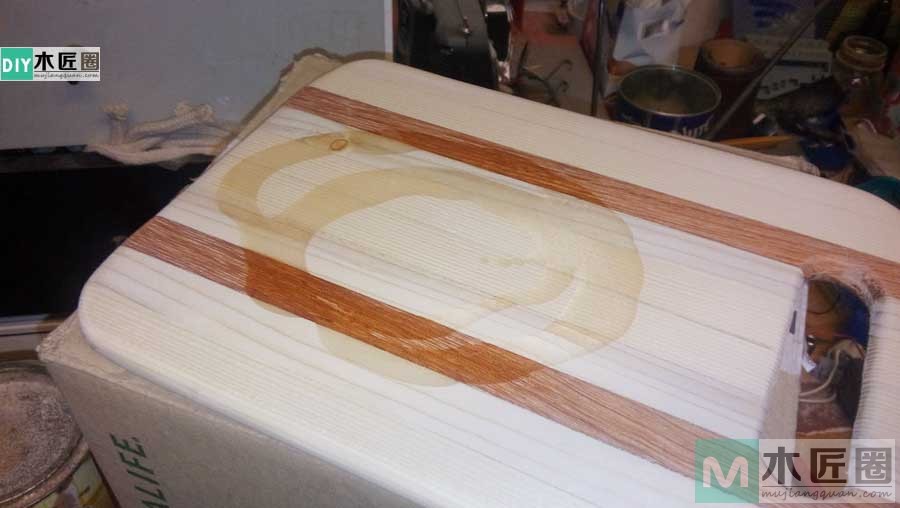 厨房需要三块砧板才能满足所有需求，点心砧板的制作工艺