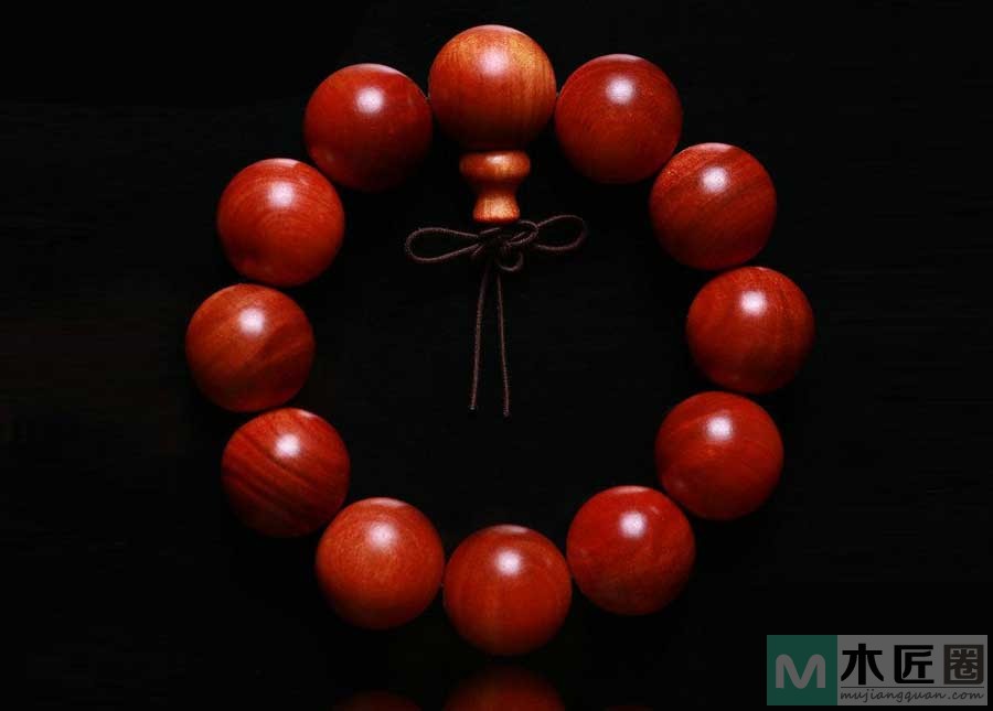 血龙木手串用的究竟是什么木头？如何鉴别血龙木真假？
