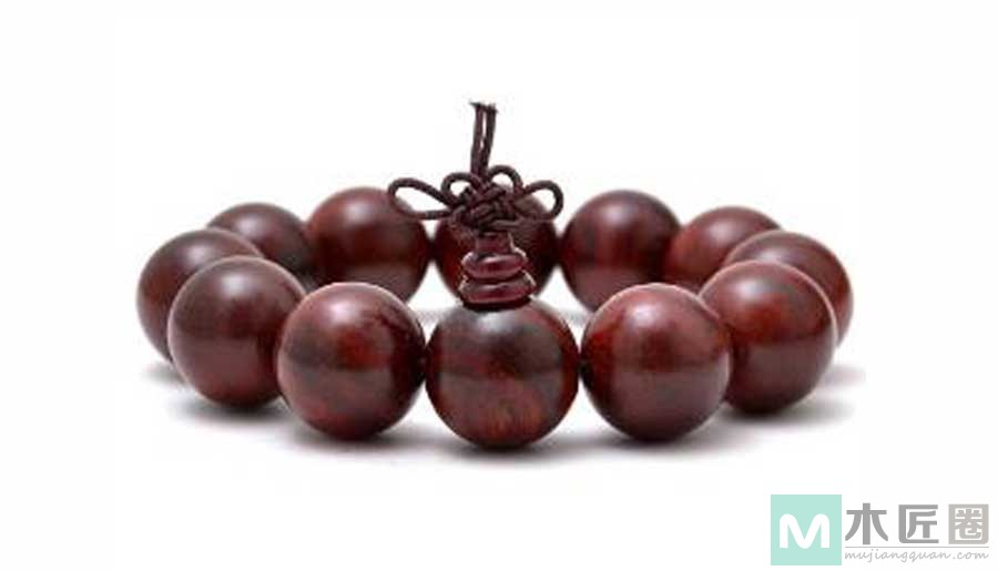 红酸枝的手串适合把玩吗？