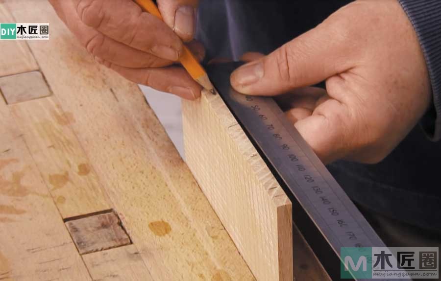 木工学徒如何从零开始，学习传统木抽屉面板的制作方法