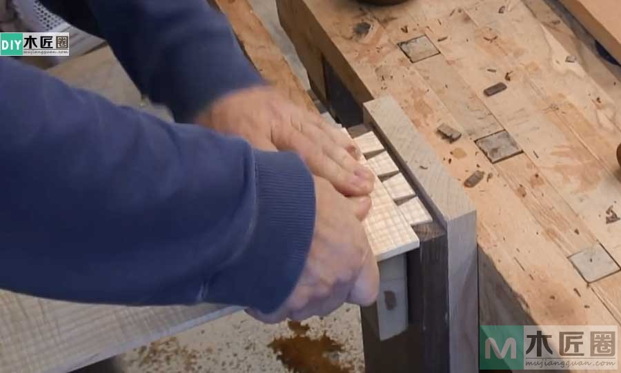 木工学徒如何从零开始，学习传统木抽屉面板的制作方法