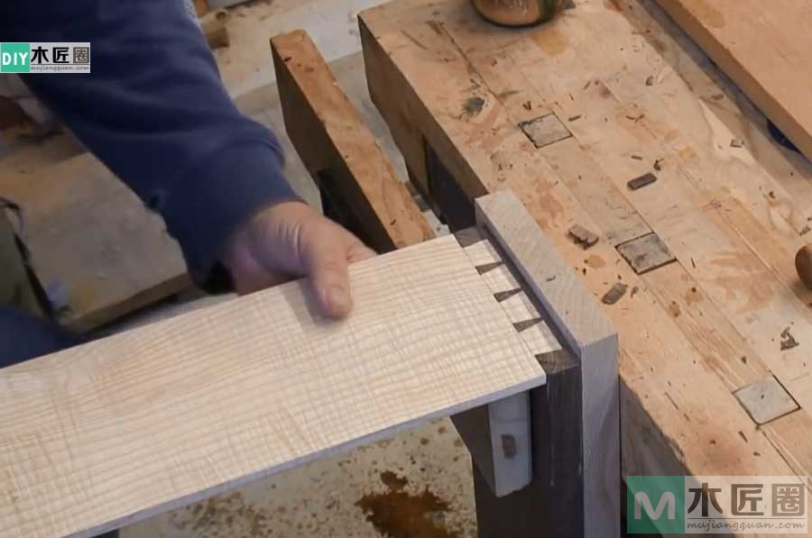 木工学徒如何从零开始，学习传统木抽屉面板的制作方法
