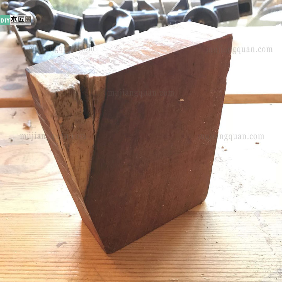 木工爱好达人，分享木质插花瓶的做法图解方法