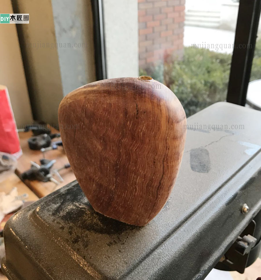 木工爱好达人，分享木质插花瓶的做法图解方法