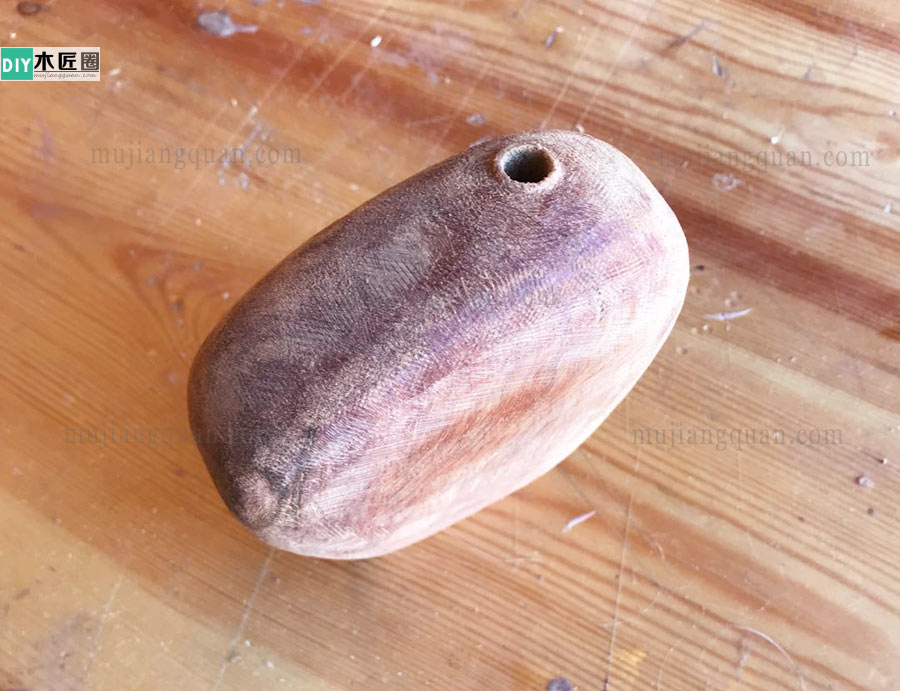 木工爱好达人，分享木质插花瓶的做法图解方法
