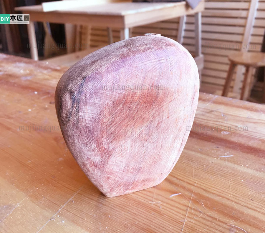 木工爱好达人，分享木质插花瓶的做法图解方法