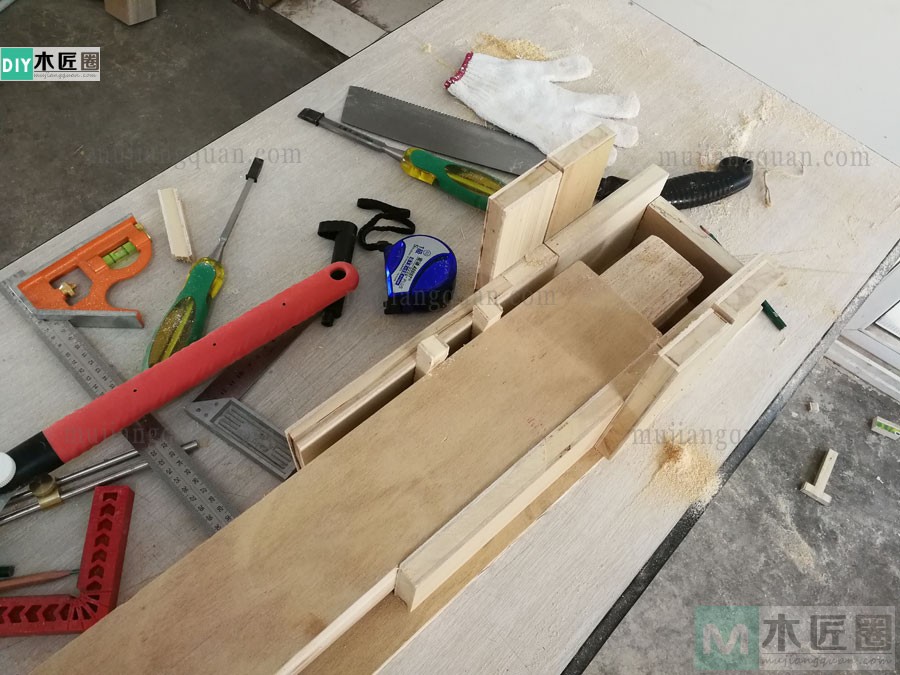 木工爱好者分享木工桌的做法教程，亮点是桌子用料（2-1）