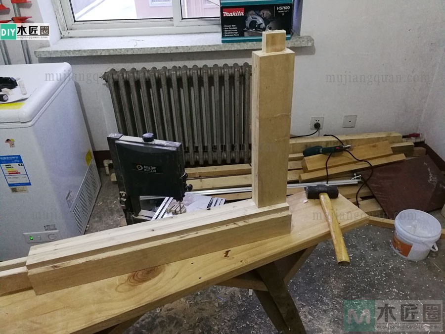 木工爱好者分享木工桌的做法教程，亮点是桌子用料（2-1）