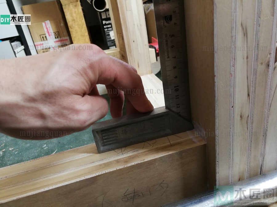 木工爱好者分享木工桌的做法教程，亮点是桌子用料（2-1）