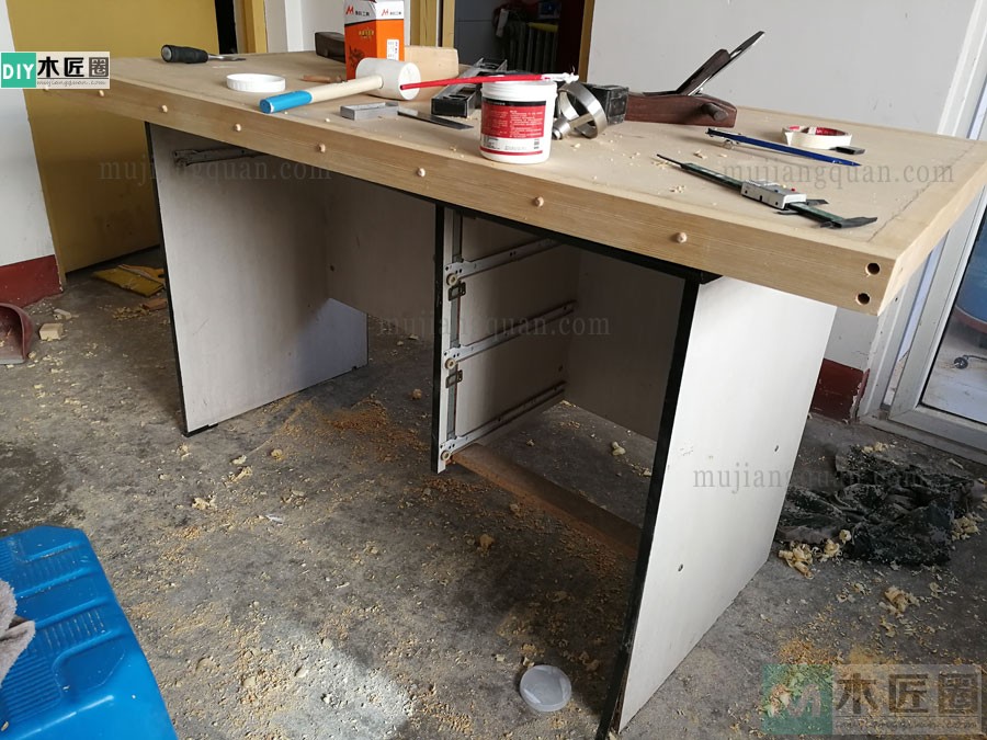 木工爱好者分享木工桌的做法教程，亮点是桌子用料（2-1）