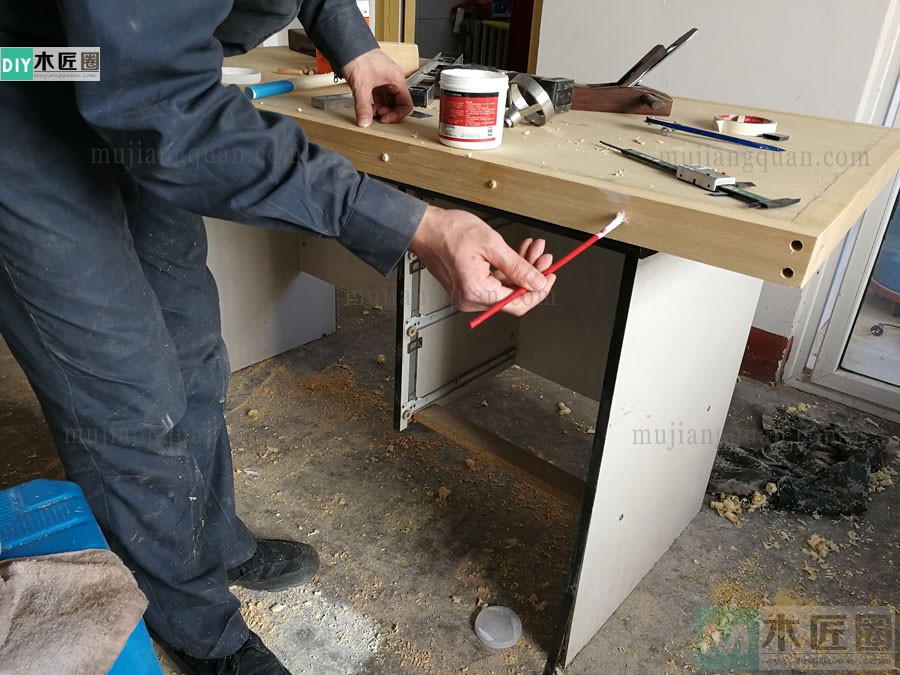 木工爱好者分享木工桌的做法教程，亮点是桌子用料（2-1）