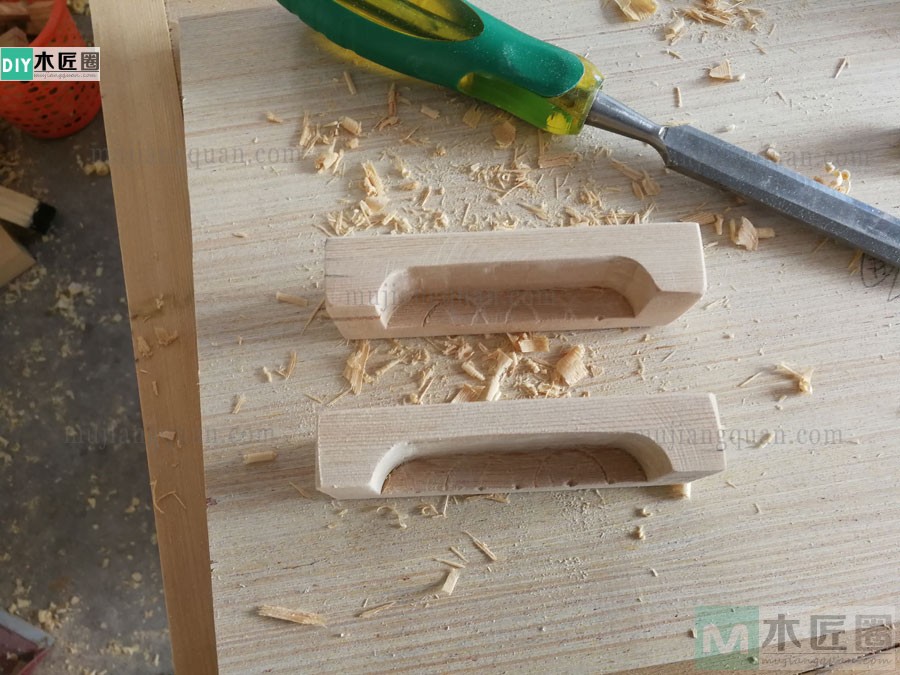 木工爱好者分享木工桌的做法教程，亮点是桌子用料（2-1）