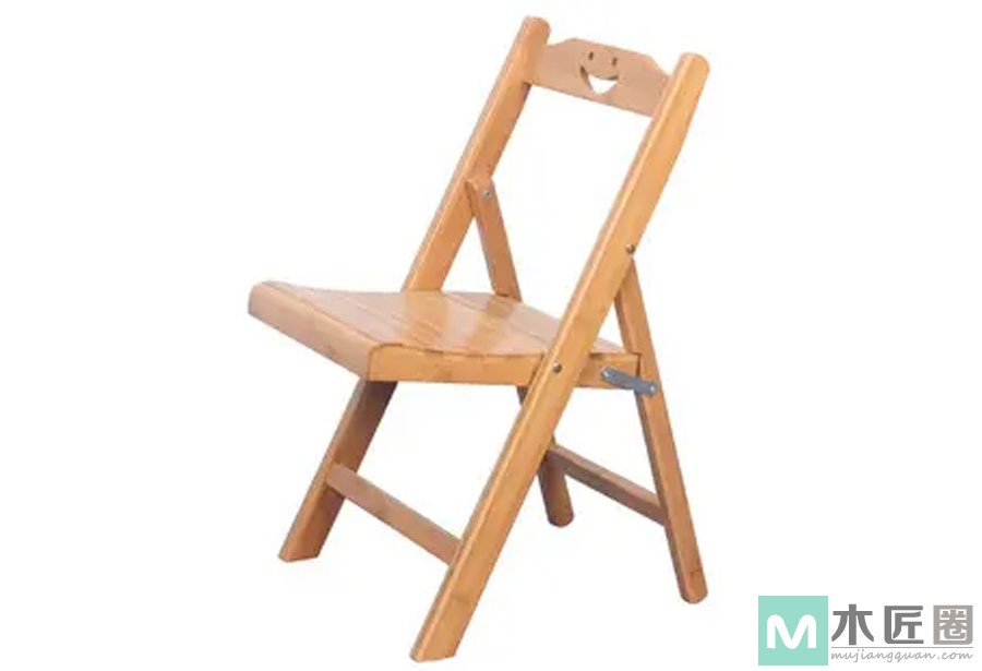 椅，始源于魏晋和隋朝，初名为胡床或马扎，宋叫做交椅