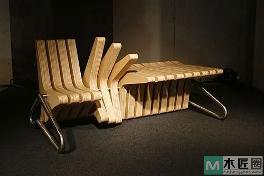 椅，始源于魏晋和隋朝，初名为胡床或马扎，宋叫做交椅