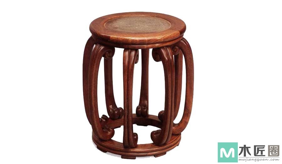 古典家具之圆凳，也叫圆杌，是一种杌和墩相结合的凳子