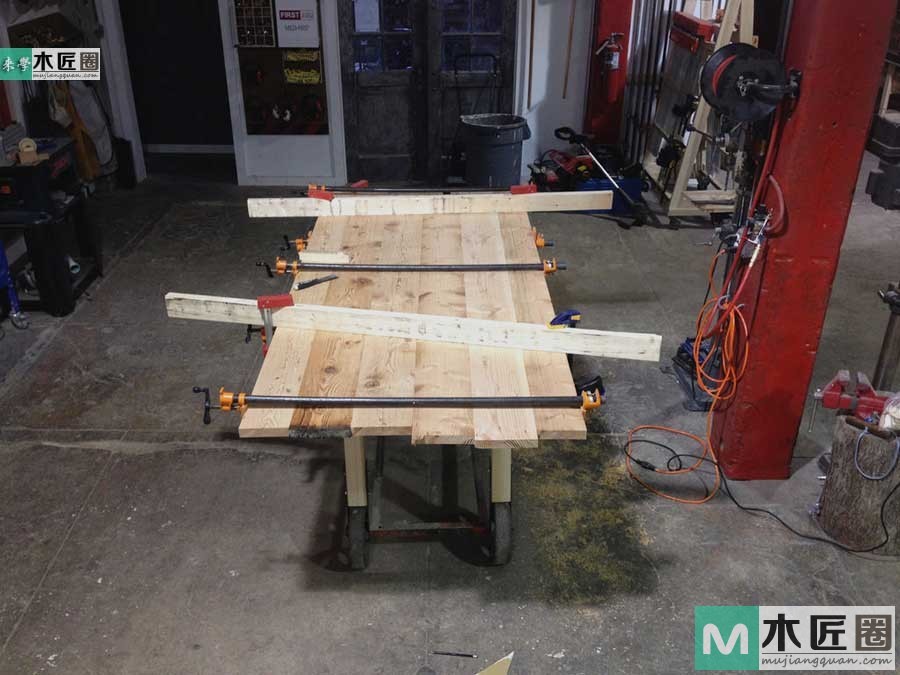 木工爱好者diy图解教学，最简易实木餐桌制作过程