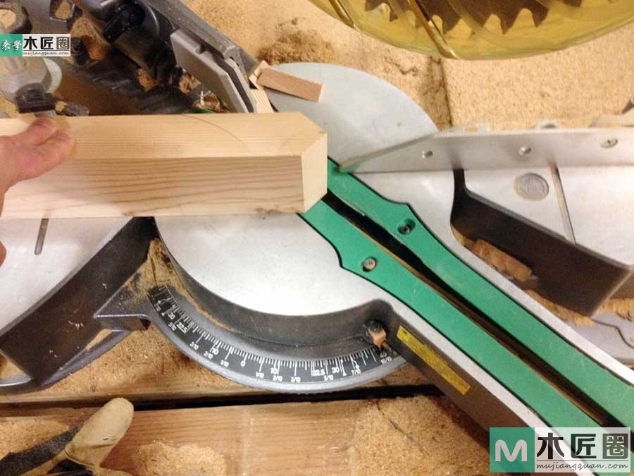 木工爱好者diy图解教学，最简易实木餐桌制作过程