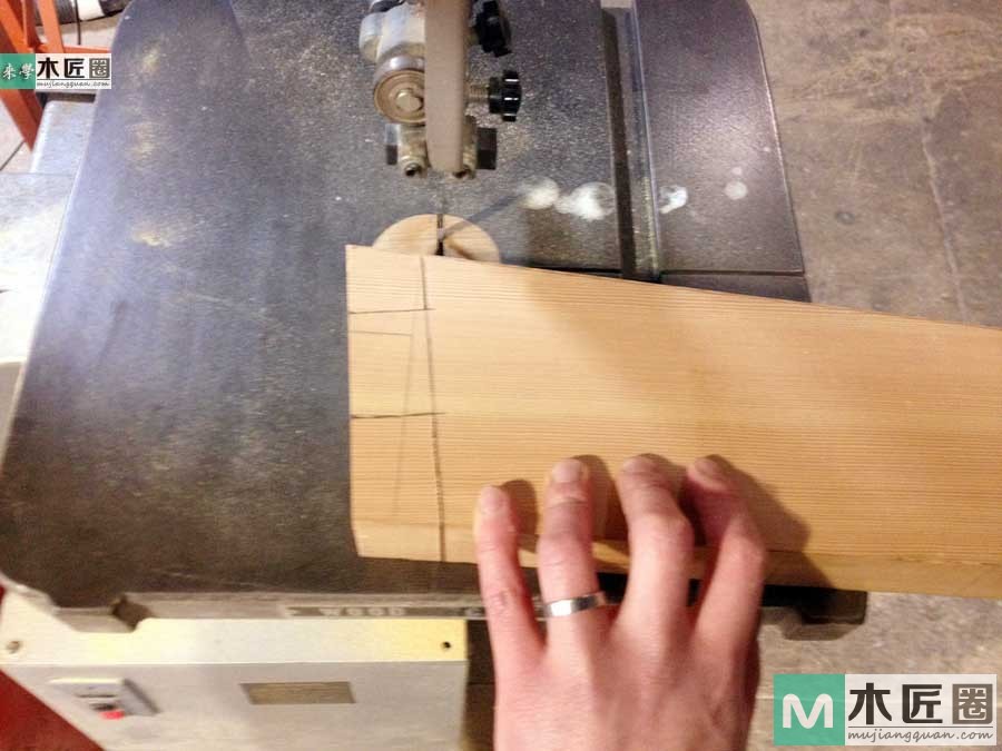 木工爱好者diy图解教学，最简易实木餐桌制作过程