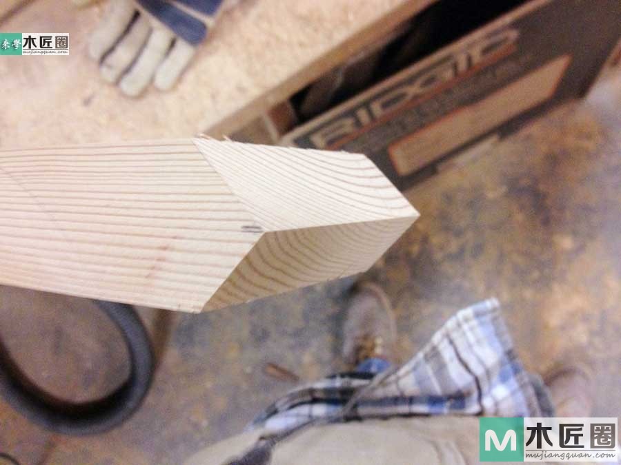 木工爱好者diy图解教学，最简易实木餐桌制作过程