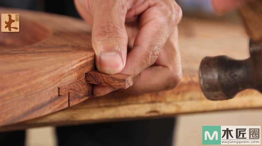 古代没有现代木工胶情况下,家具中榫卯制作是用什么胶? 古代没有现代木工胶情况下,家具中榫卯制作是用什么胶?