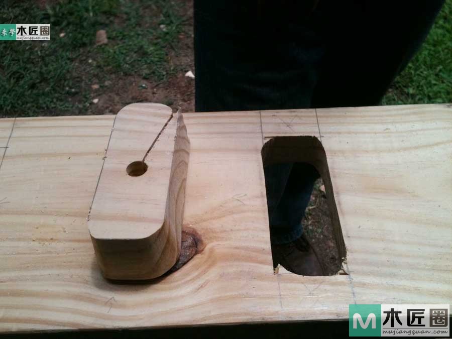 木工diy图解，自制简易原木榫卯书架