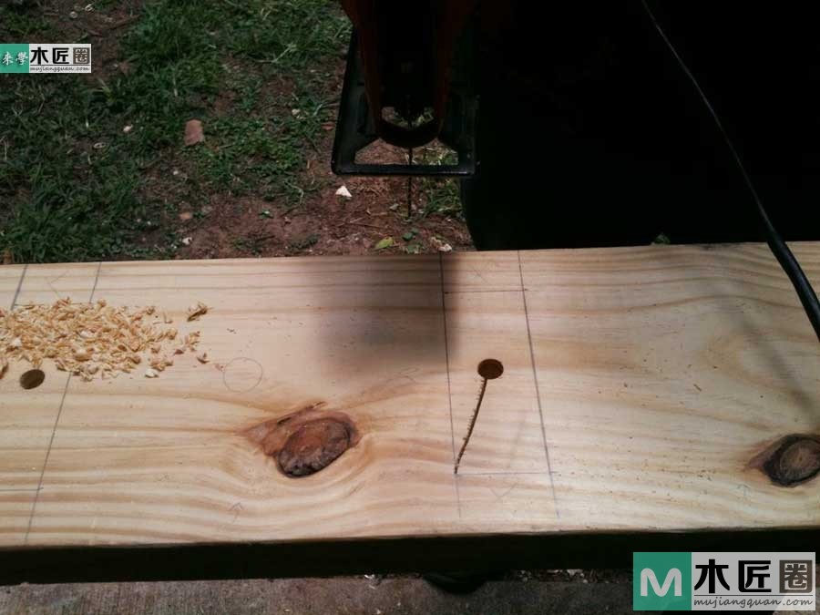 木工diy图解，自制简易原木榫卯书架