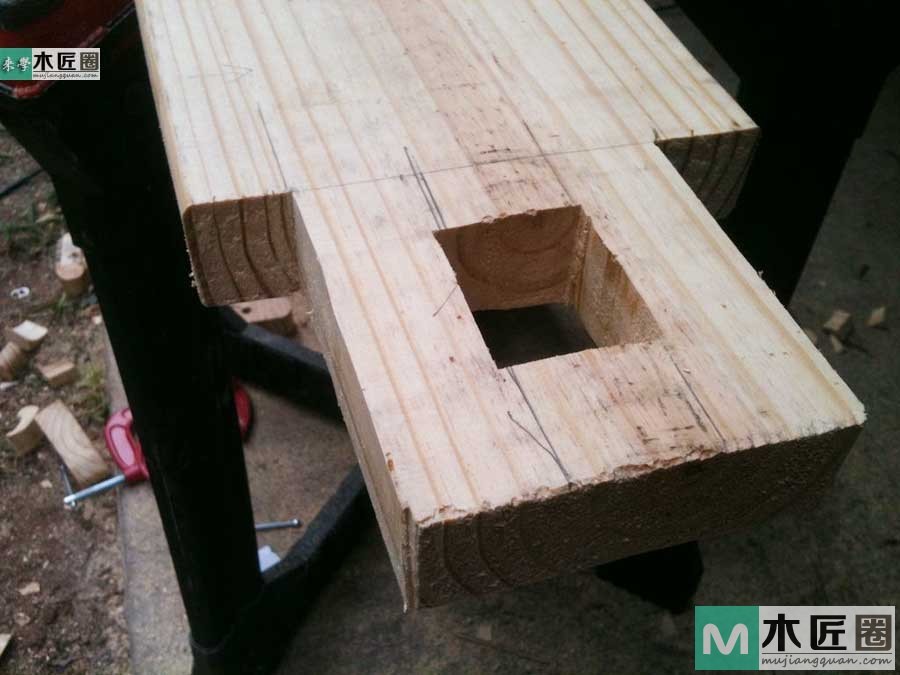 木工diy图解，自制简易原木榫卯书架