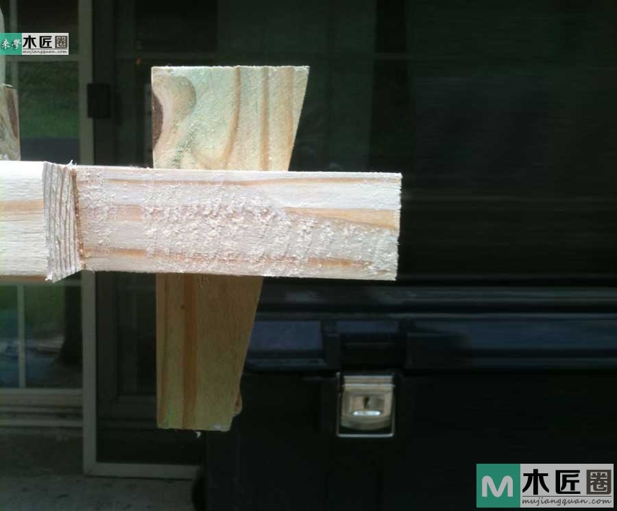 木工diy图解，自制简易原木榫卯书架