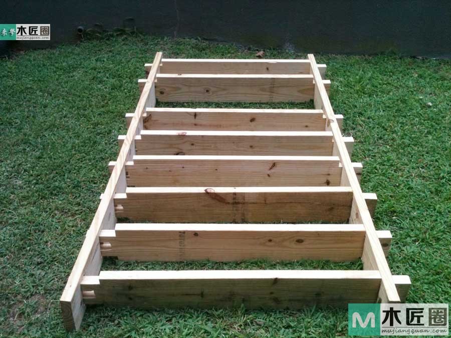 木工diy图解，自制简易原木榫卯书架