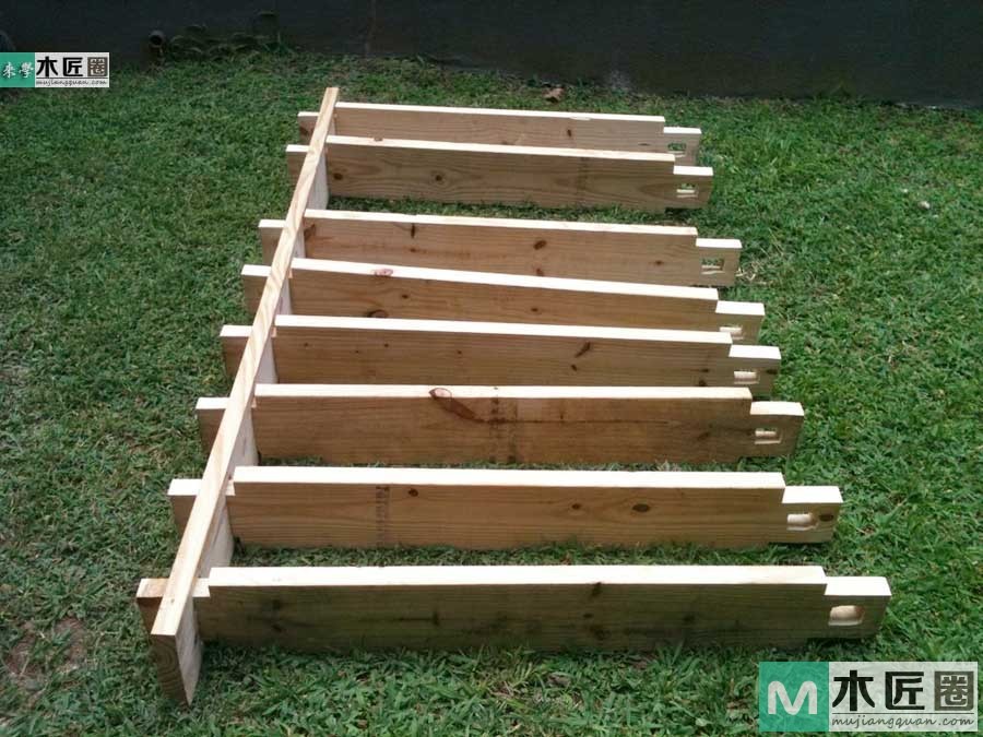 木工diy图解，自制简易原木榫卯书架