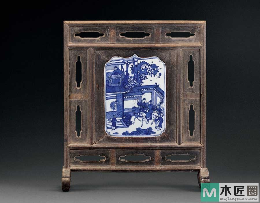 插屏，用来挡风和遮蔽，在室内起到装饰作用