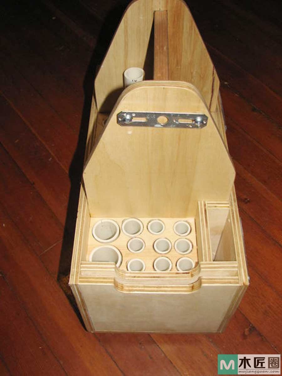 经常DIY，我的木制工具箱