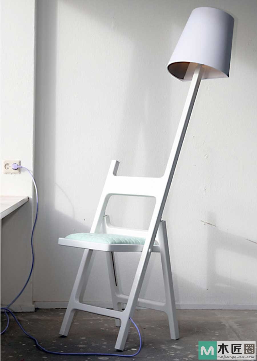 荷兰家具设计师，创意灯椅二合一的落地座椅