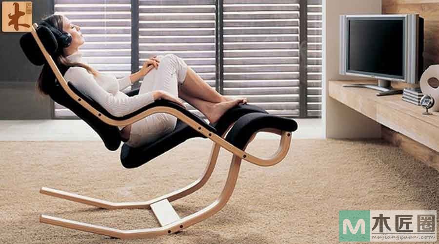 椅子不光是要满足坐立舒适感，还要配搭上创意的家具设计